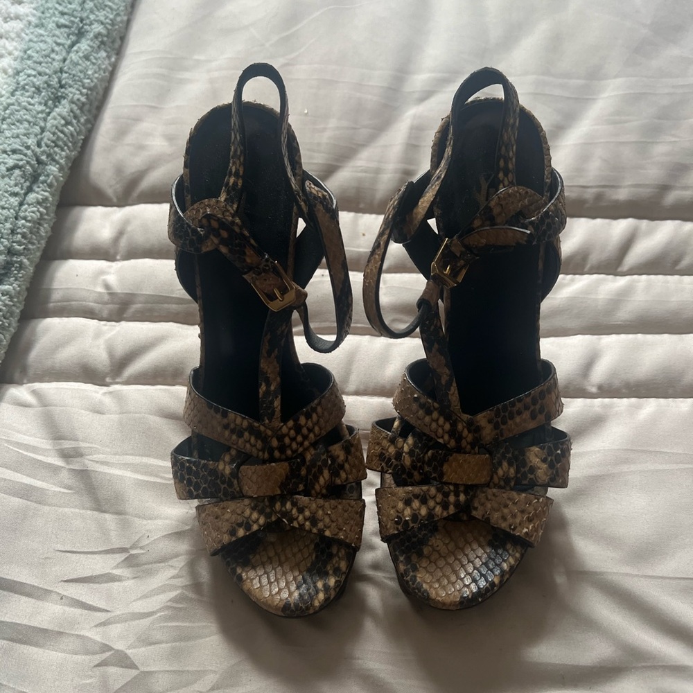 Elegant Snakeskin Patterned Women's Sandals